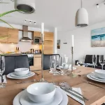 Waterfront Lounge Appartement *
